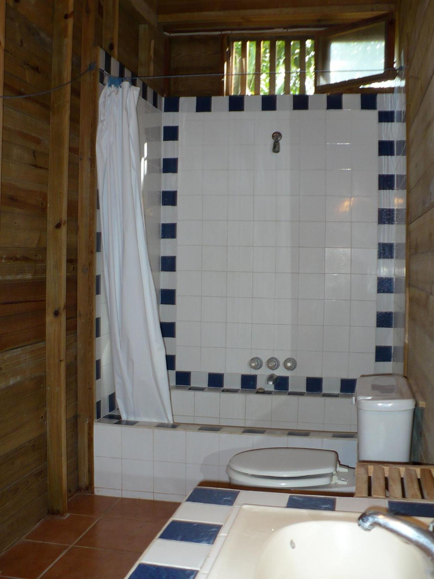 Roatan Bed & Breakfast Apartments West End Quarto foto